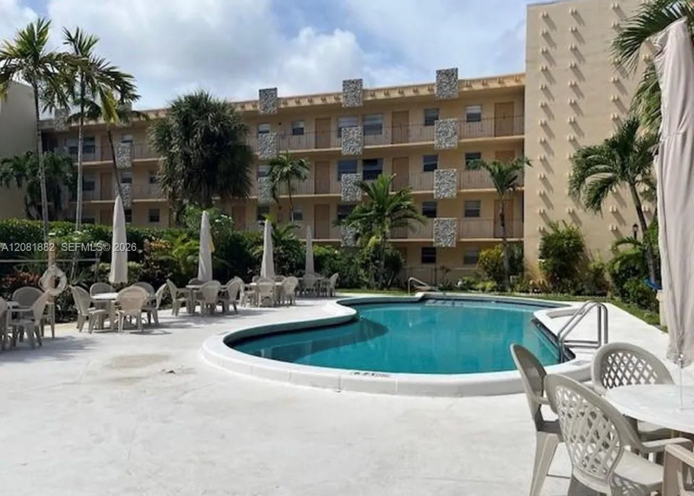 2145 Pierce St #223 Hollywood, FL 33020