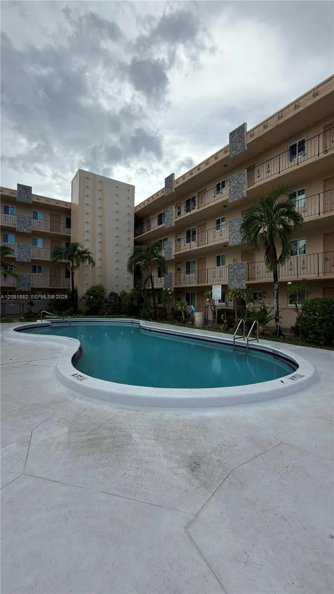 2145 Pierce St #223 Hollywood, FL 33020