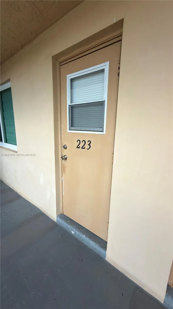 2145 Pierce St #223 Hollywood, FL 33020