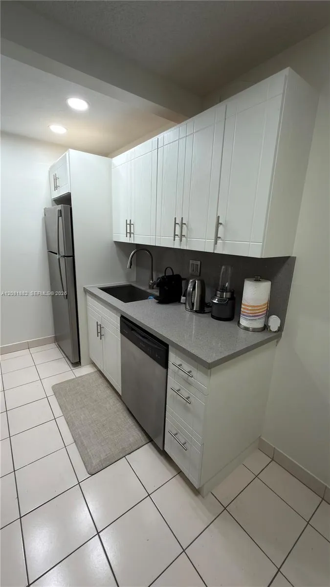 2145 Pierce St #223 Hollywood, FL 33020