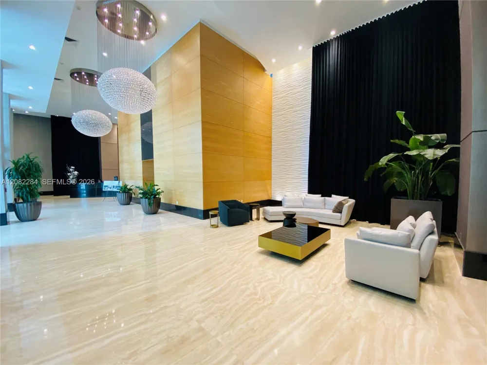950 Brickell Bay Dr #5202 Miami, FL 33131