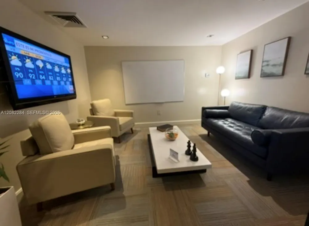 950 Brickell Bay Dr #5202 Miami, FL 33131