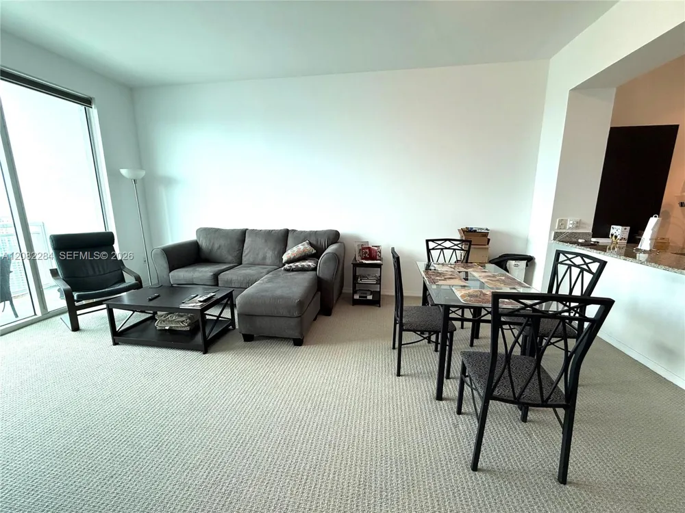 950 Brickell Bay Dr #5202 Miami, FL 33131