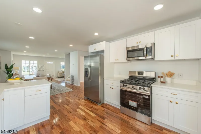 46 Birch St Bloomfield, NJ 07003