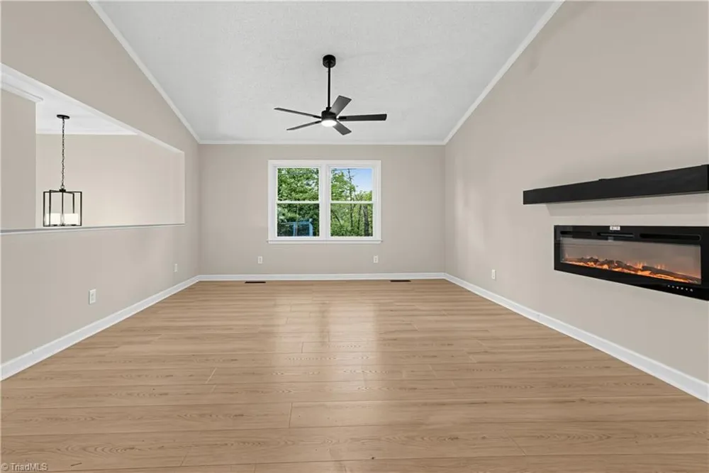 124 Oak Ridge Drive Mount Airy, NC 27030