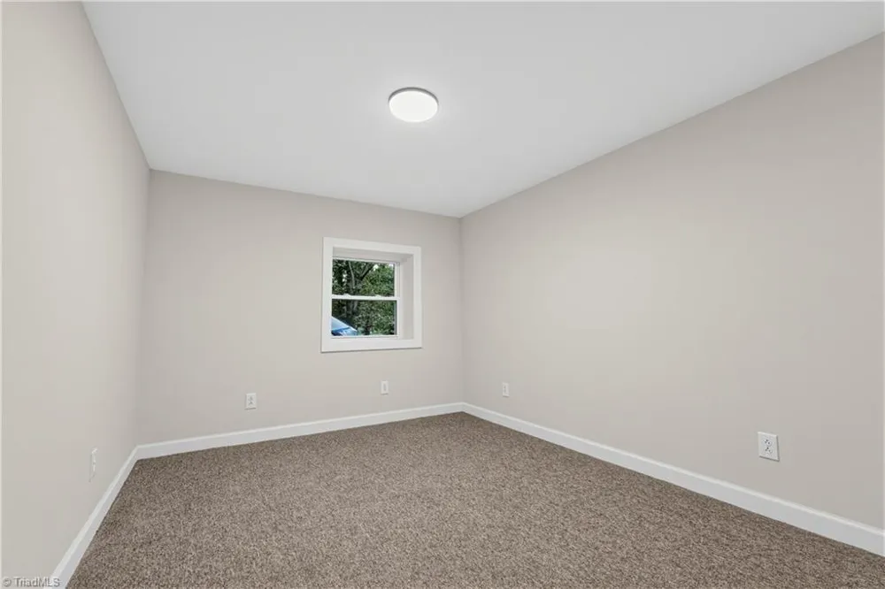 124 Oak Ridge Drive Mount Airy, NC 27030