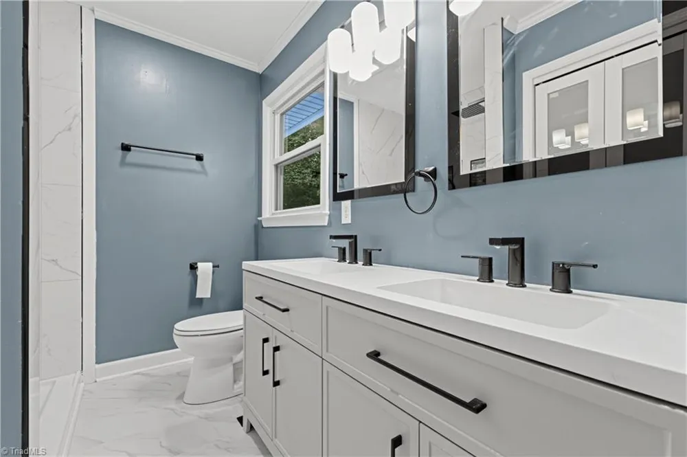 124 Oak Ridge Drive Mount Airy, NC 27030