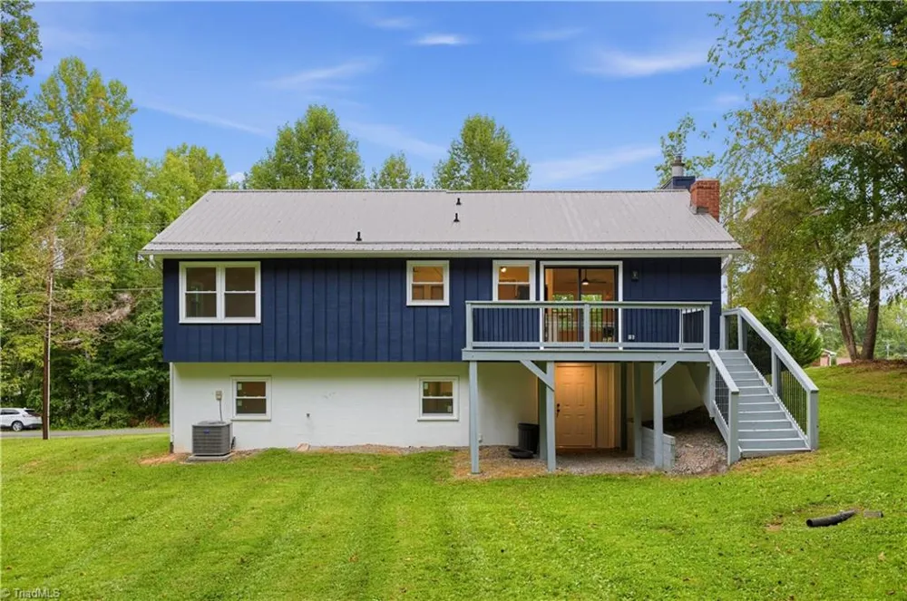 124 Oak Ridge Drive Mount Airy, NC 27030