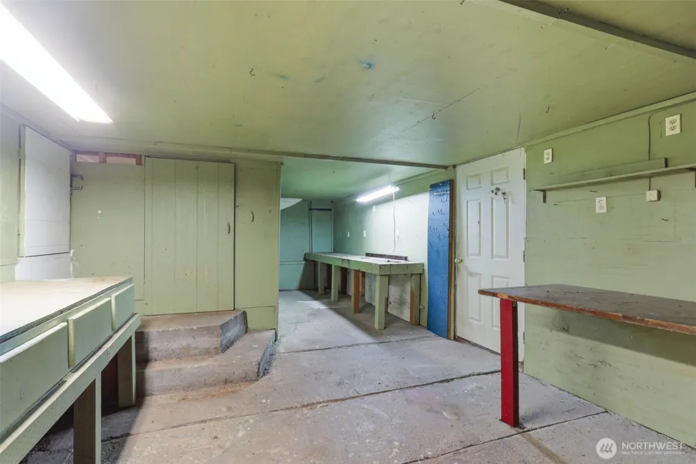 325 Rollingwood Drive Kelso, WA 98626