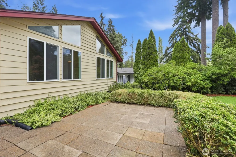 325 Rollingwood Drive Kelso, WA 98626