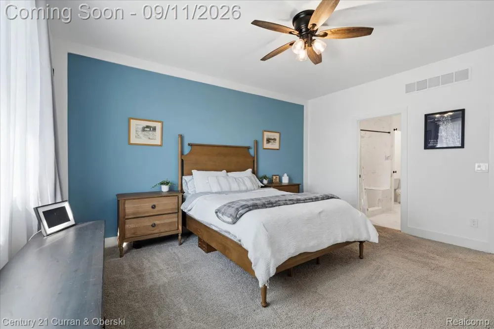 15360 Eton Pointe Drive #37 Clinton Charter Township, MI 48035