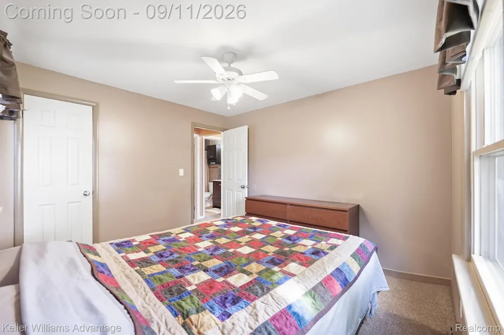 8114 Locklin Lane Commerce Charter Township, MI 48382