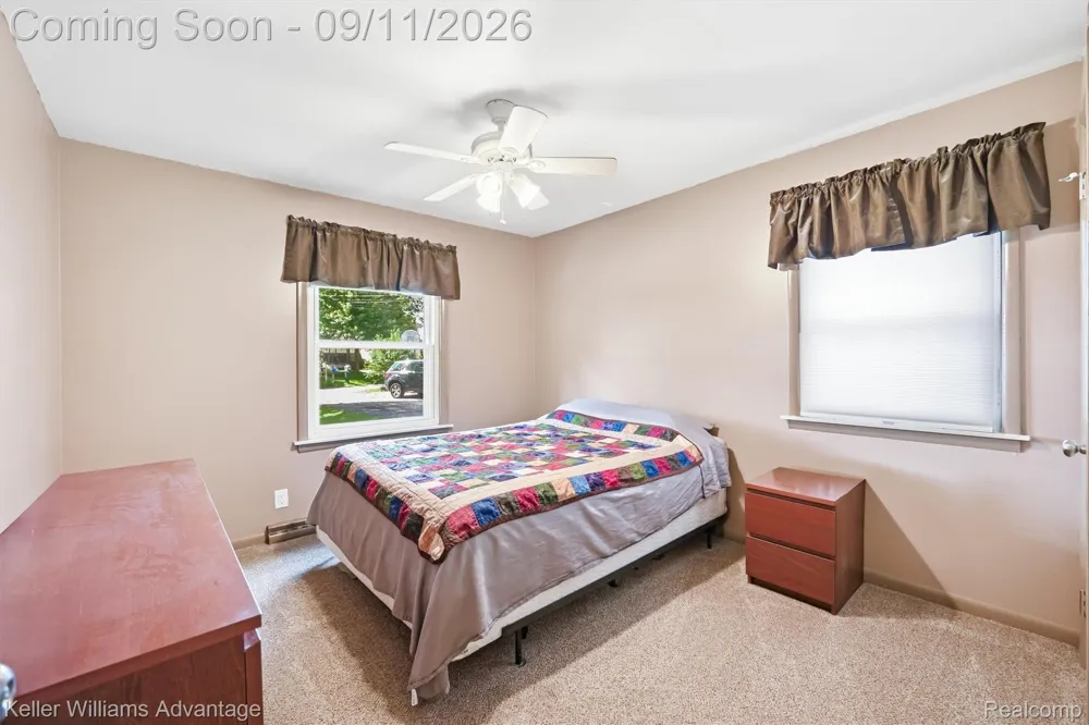 8114 Locklin Lane Commerce Charter Township, MI 48382