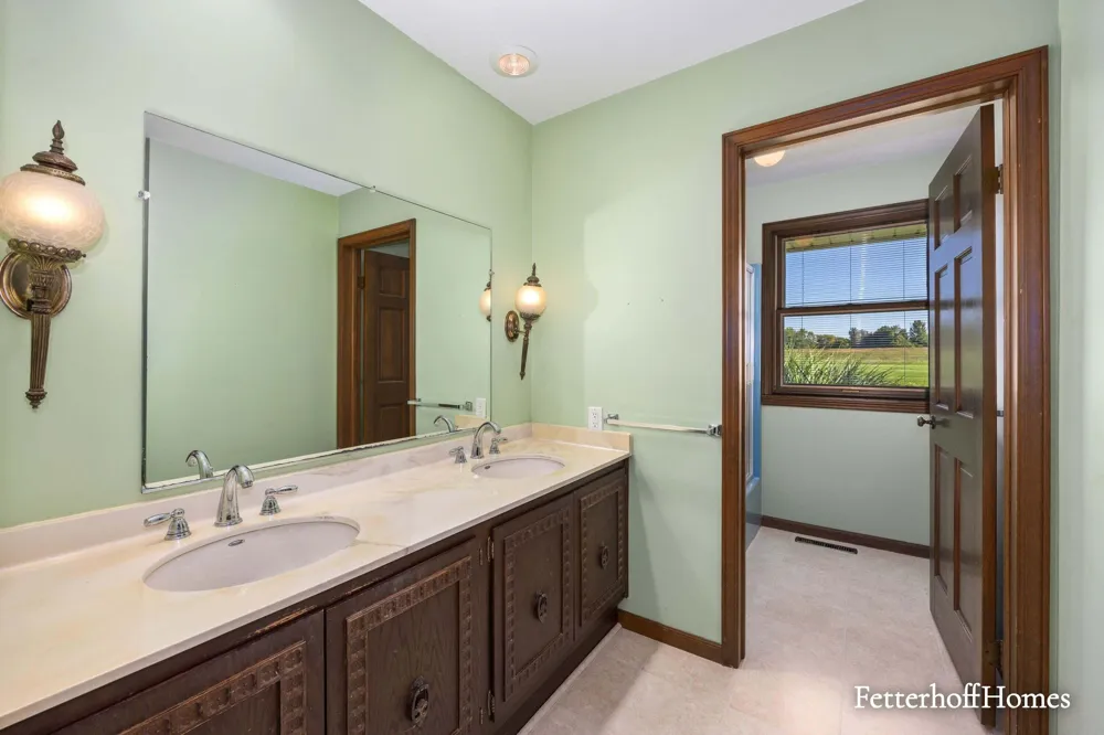 5474 Garfield Street Polkton Charter Township, MI 49404