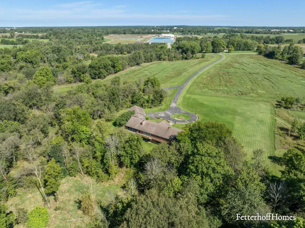 5474 Garfield Street Polkton Charter Township, MI 49404
