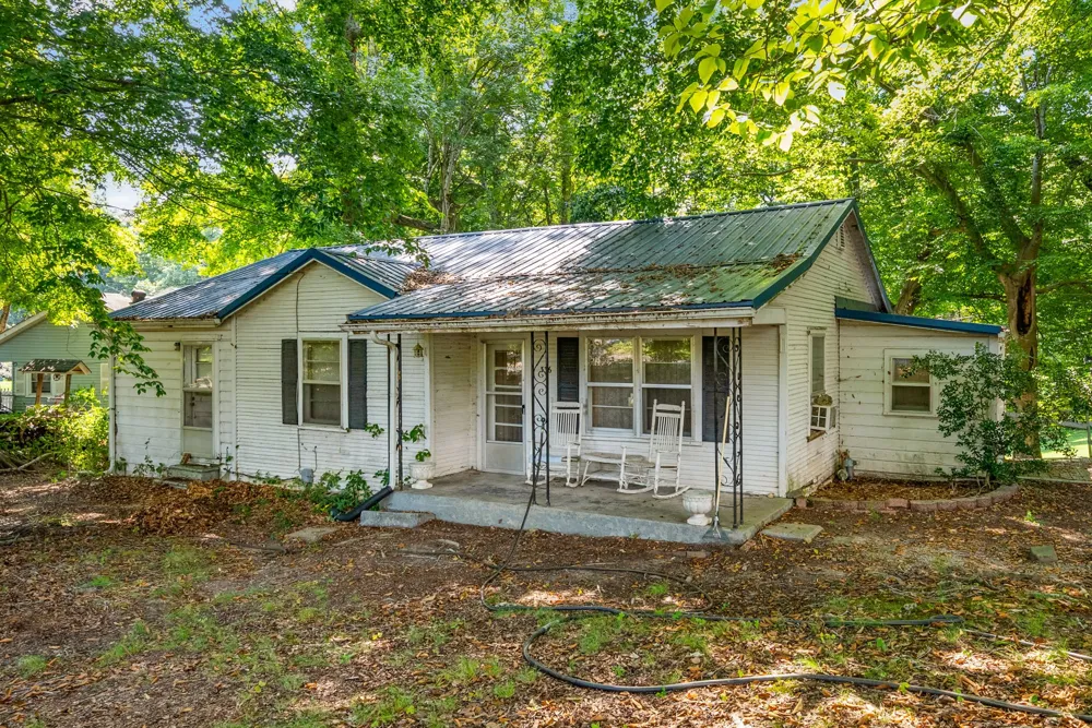 336 Edmondson Ferry Rd Clarksville, TN 37040