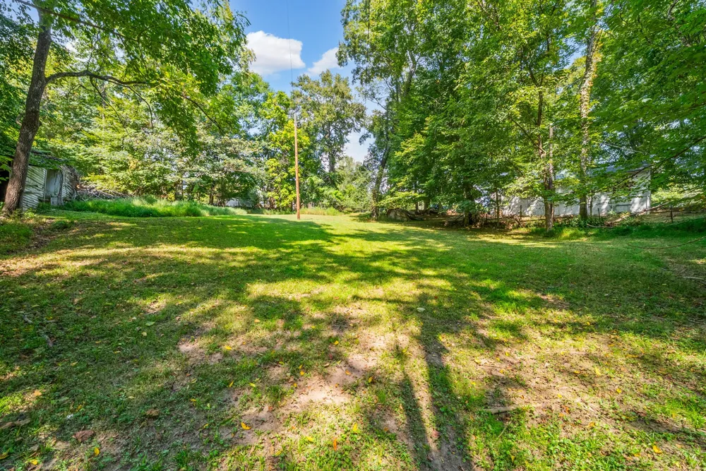 336 Edmondson Ferry Rd Clarksville, TN 37040