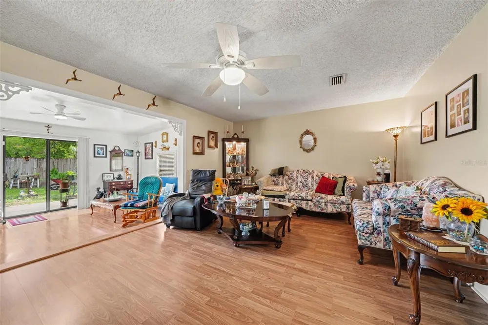 2399 KIMBERLY DRIVE Deltona, FL 32738