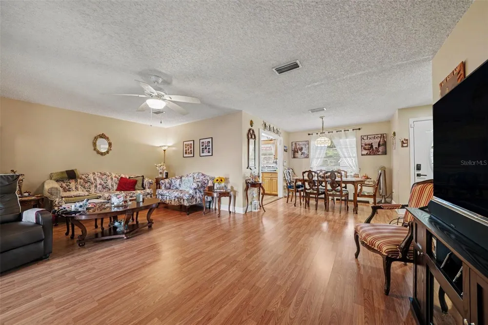 2399 KIMBERLY DRIVE Deltona, FL 32738