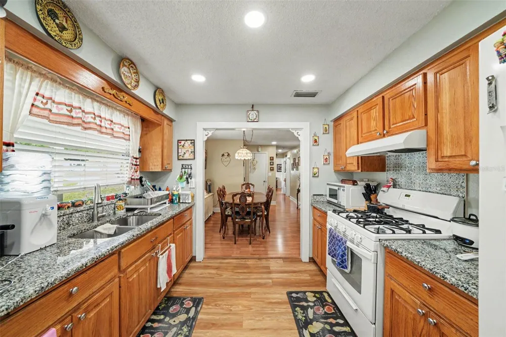 2399 KIMBERLY DRIVE Deltona, FL 32738