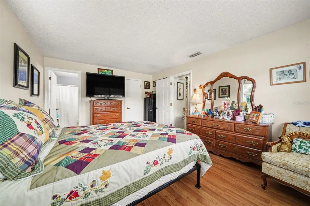 2399 KIMBERLY DRIVE Deltona, FL 32738