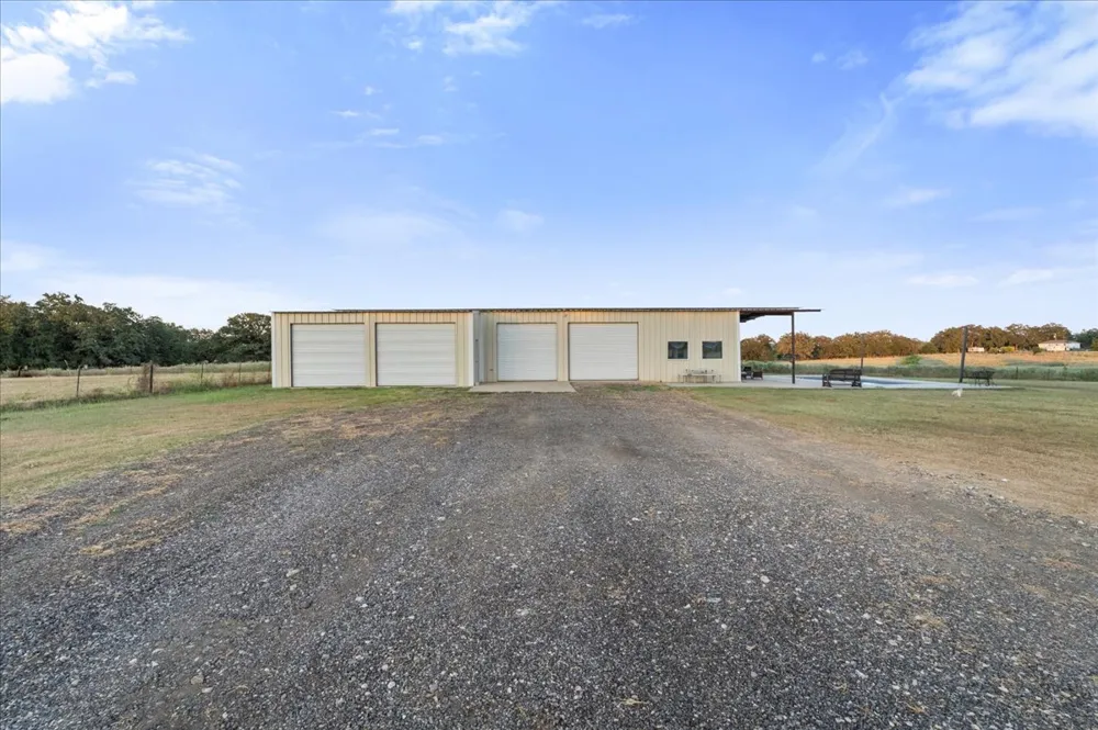 972 County Road 335 Rockdale, TX 76567