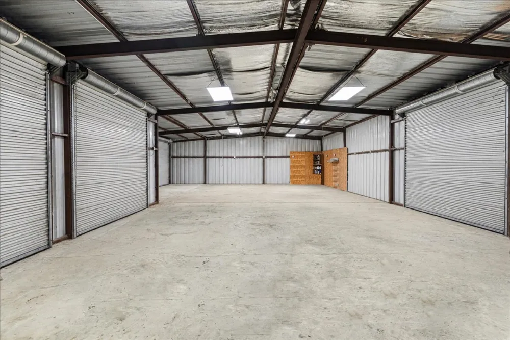 972 County Road 335 Rockdale, TX 76567