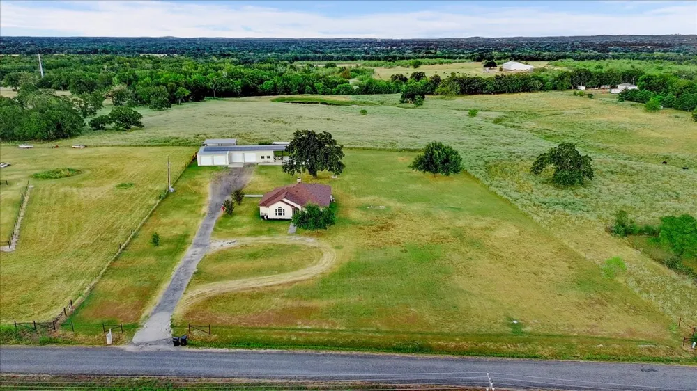 972 County Road 335 Rockdale, TX 76567
