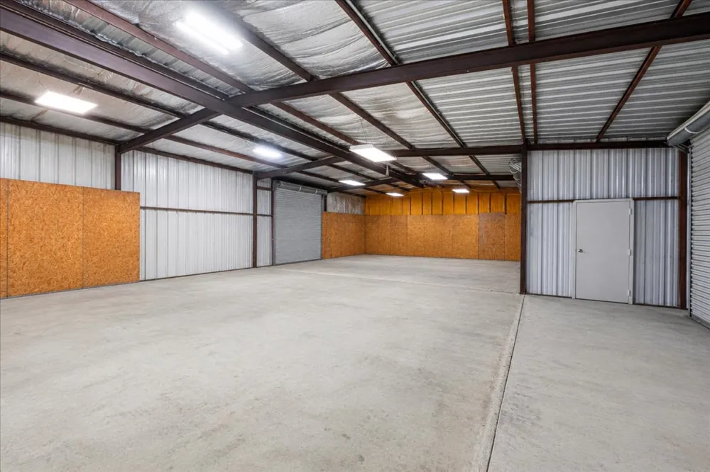 972 County Road 335 Rockdale, TX 76567
