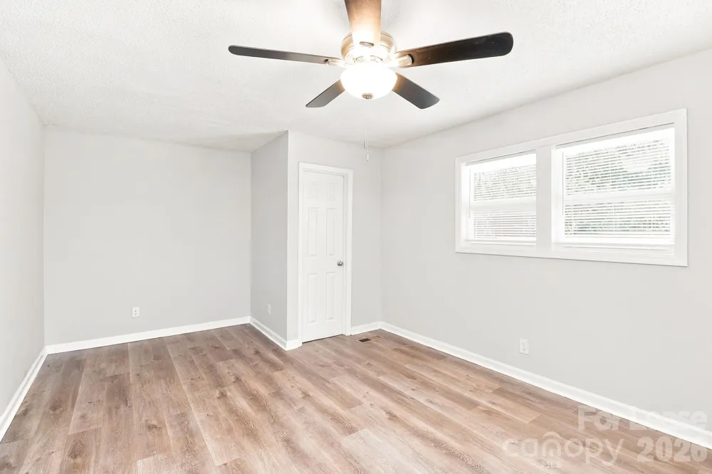 9307 Feldbank Drive Charlotte, NC 28216