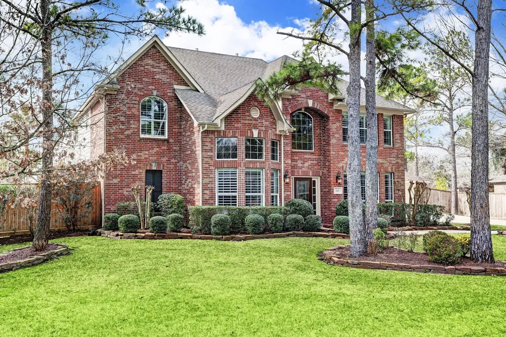 402 Trail View Way Friendswood, TX 77546