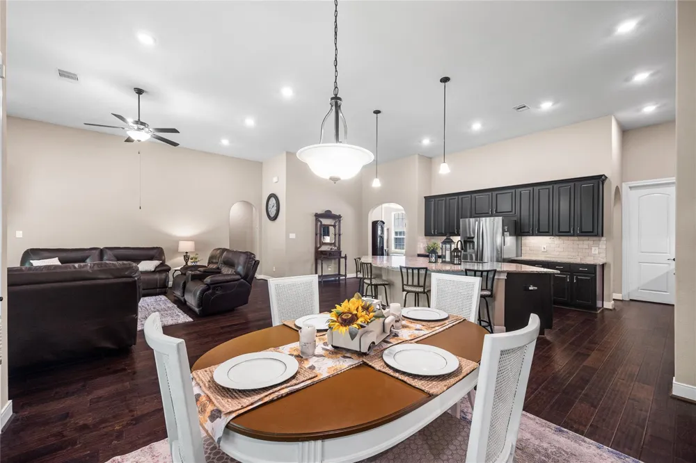 179 Magnolia Reserve Loop Magnolia, TX 77354