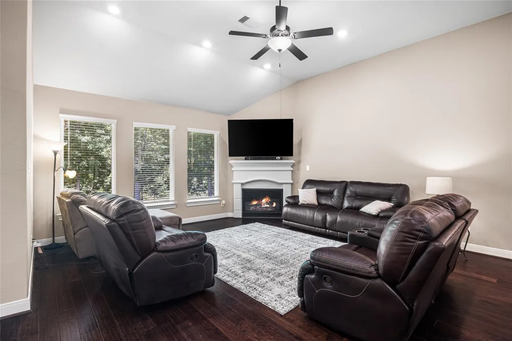179 Magnolia Reserve Loop Magnolia, TX 77354