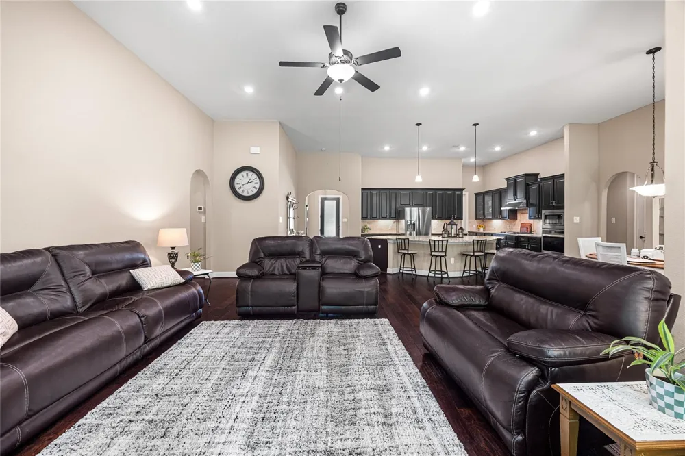 179 Magnolia Reserve Loop Magnolia, TX 77354
