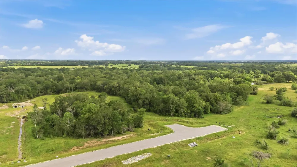 2400 Coronado Estates Drive Bryan, TX 77808