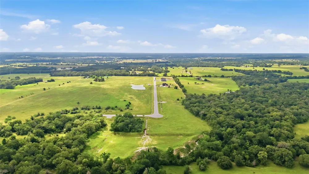 2400 Coronado Estates Drive Bryan, TX 77808