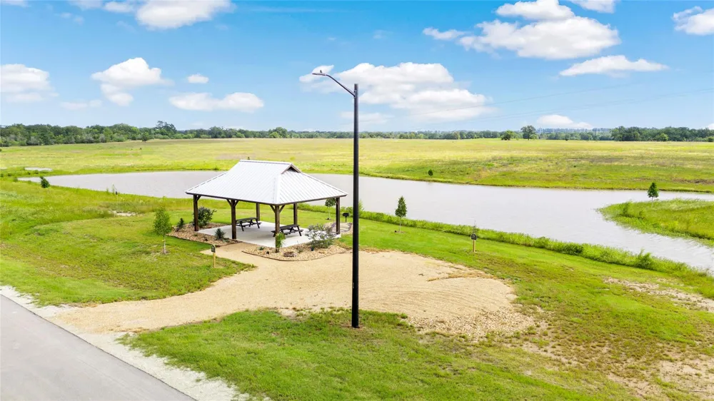 2400 Coronado Estates Drive Bryan, TX 77808
