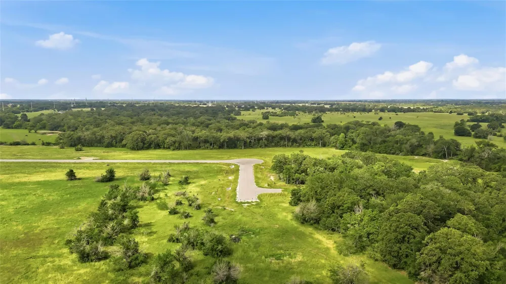 2400 Coronado Estates Drive Bryan, TX 77808