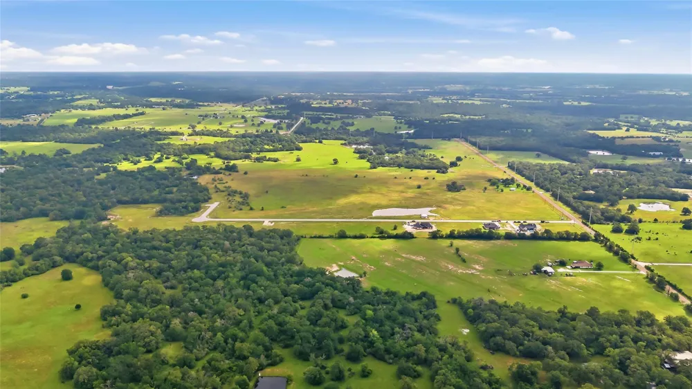2400 Coronado Estates Drive Bryan, TX 77808