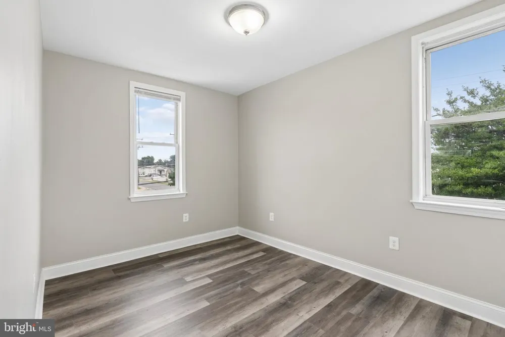 139 VENTNOR TERRACE Dundalk, MD 21222