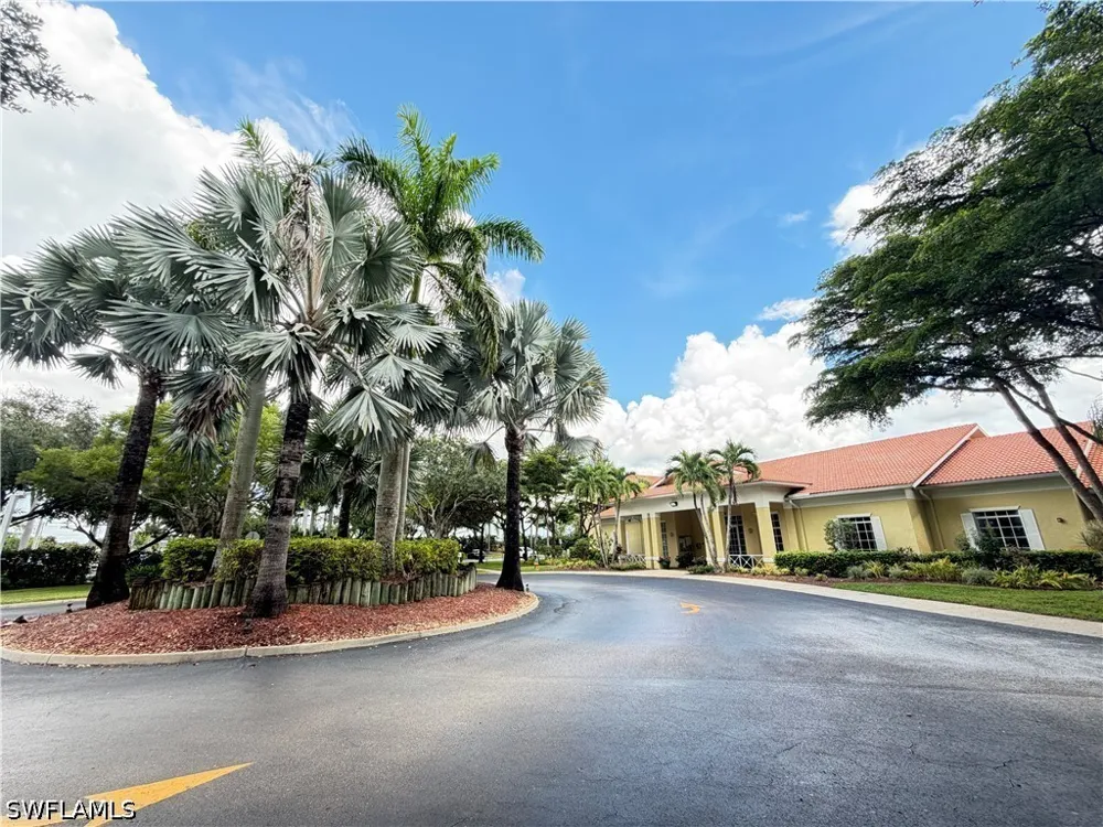 Key Royal Circle #1025 Naples, FL 34119