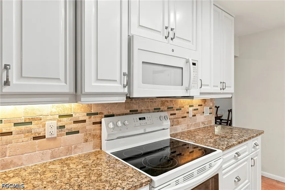 Tall Pine Circle Fort Myers, FL 33907