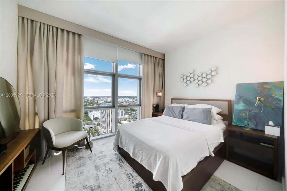 851 NE 1st Ave #3408 Miami, FL 33132