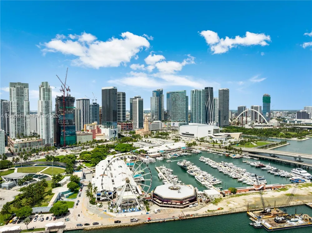 851 NE 1st Ave #3408 Miami, FL 33132