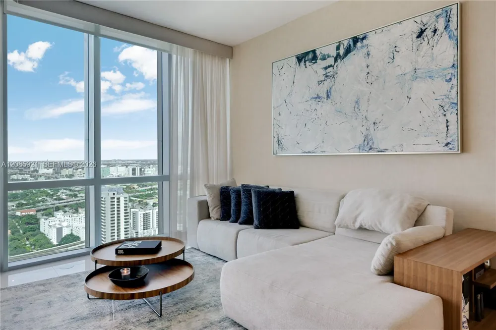 851 NE 1st Ave #3408 Miami, FL 33132