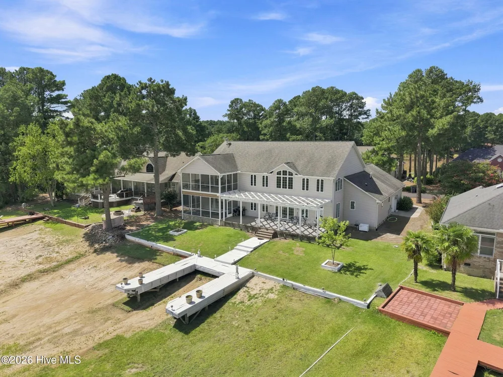 1232 Greenbriar Drive Vass, NC 28394