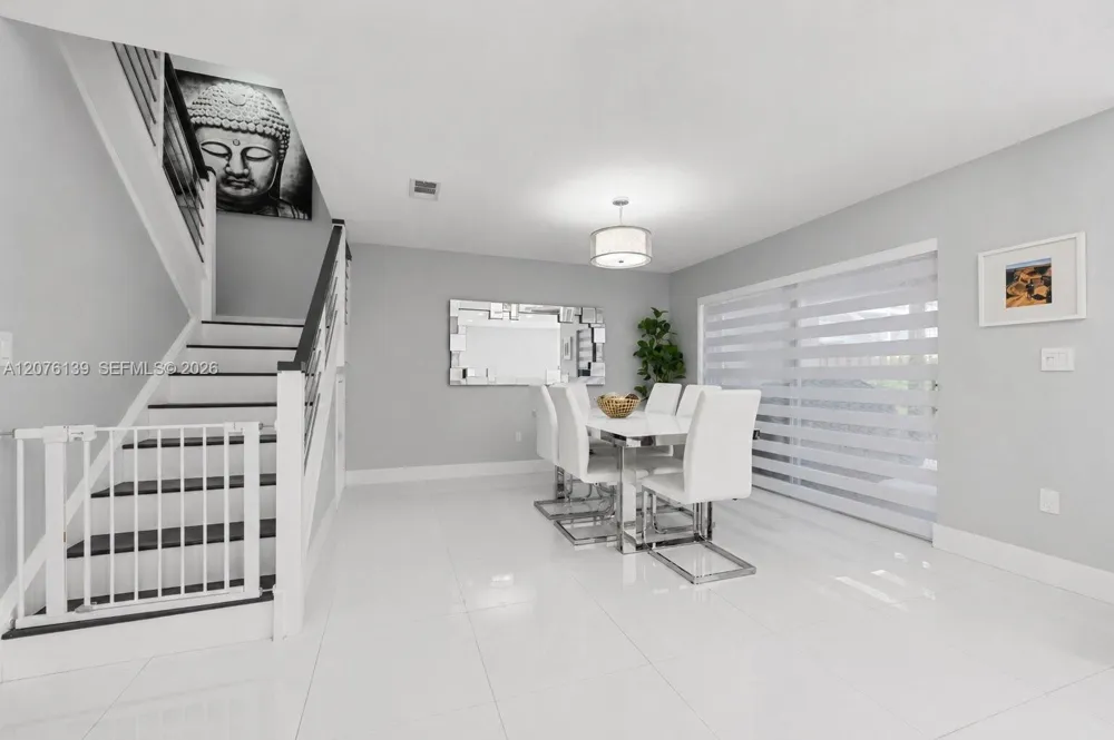 14265 SW 97th Ter Miami, FL 33186