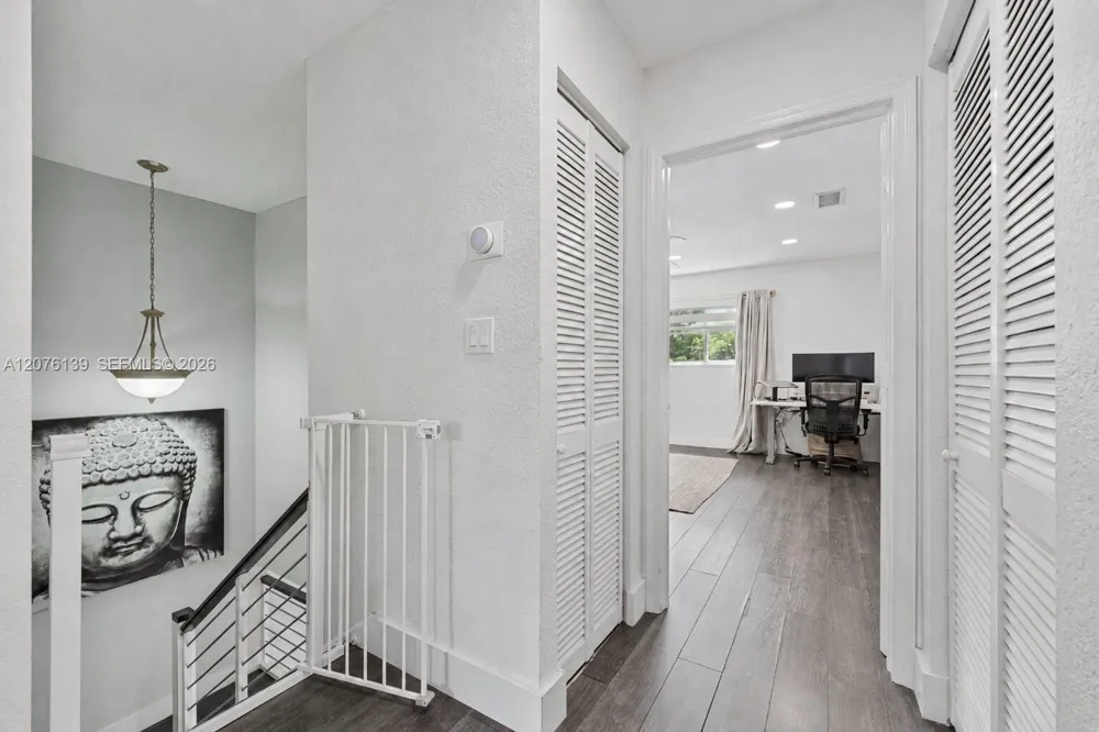 14265 SW 97th Ter Miami, FL 33186