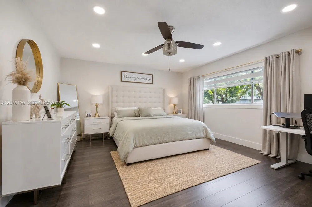 14265 SW 97th Ter Miami, FL 33186