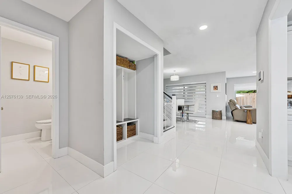 14265 SW 97th Ter Miami, FL 33186
